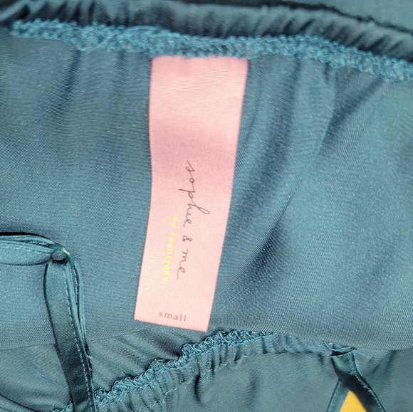 Chemise, very pretty blue, adjustable straps size sm, elastic under bust - Picture 6 of 6